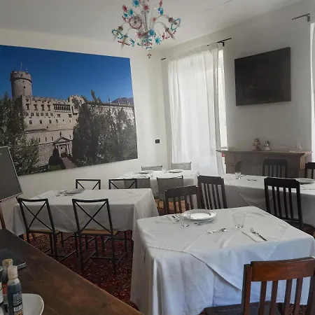 לינה וארוחת בוקר La Loggia Del Castello