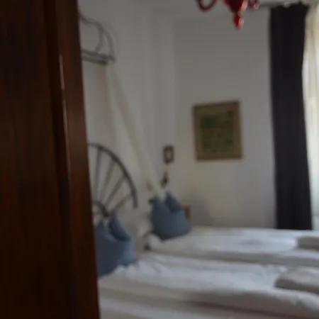 La Loggia Del Castello לינה וארוחת בוקר 3*
