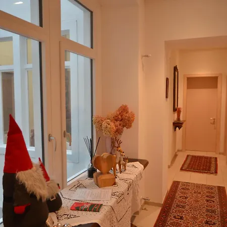 La Loggia Del Castello 3* טרנטו