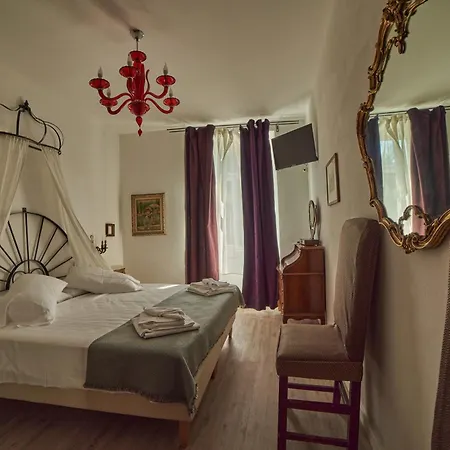 Oda ve Kahvaltı La Loggia Del Castello Trento