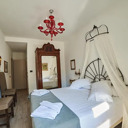 La Loggia Del Castello לינה וארוחת בוקר 3*