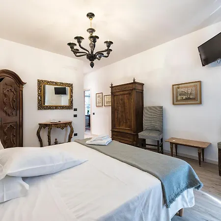 La Loggia Del Castello Oda ve Kahvaltı Trento