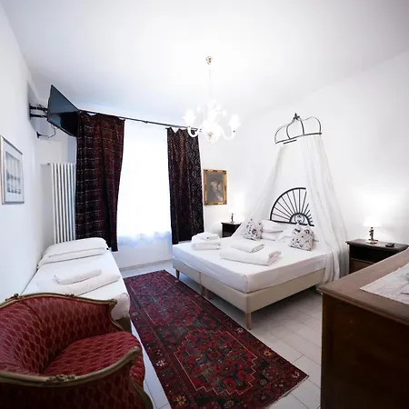 לינה וארוחת בוקר La Loggia Del Castello 3*