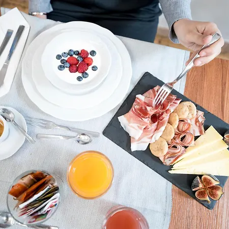 La Loggia Del Castello Oda ve Kahvaltı Trento