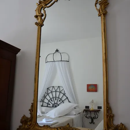 La Loggia Del Castello Frühstückspension 4*