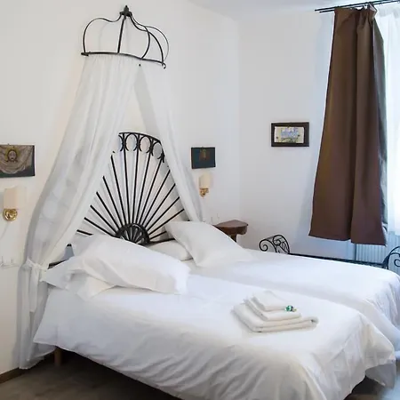 Nocleg ze śniadaniem La Loggia Del Castello 4*