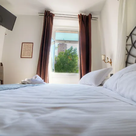 La Loggia Del Castello Frühstückspension