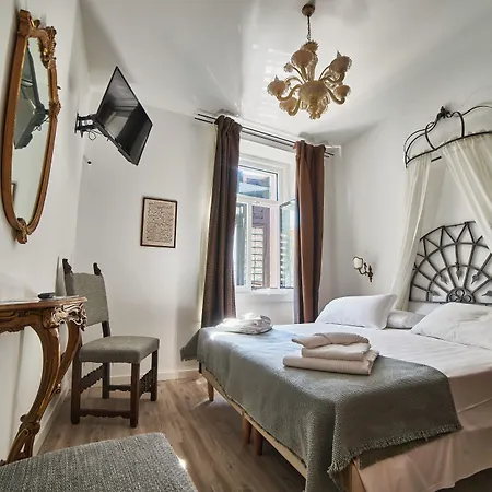 Oda ve Kahvaltı La Loggia Del Castello Trento