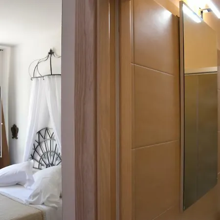 La Loggia Del Castello Oda ve Kahvaltı Trento