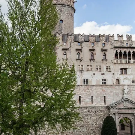 La Loggia Del Castello Bed & Breakfast