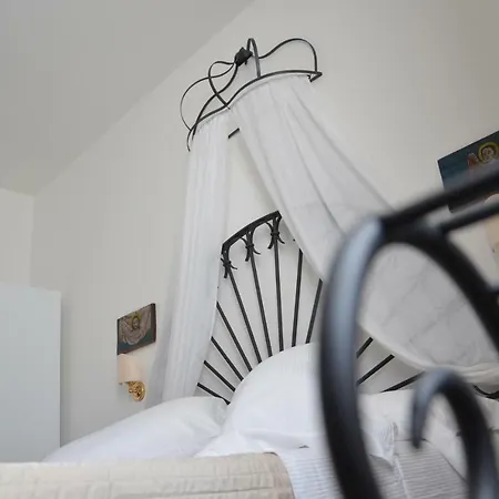 La Loggia Del Castello Nocleg ze śniadaniem Trydent