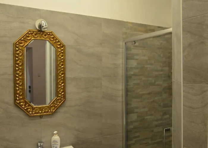 La Loggia Del Castello 住宿加早餐酒店 特伦托