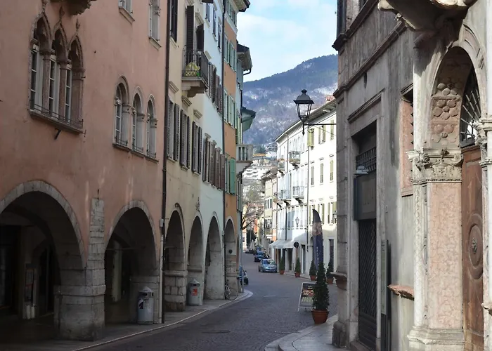 La Loggia Del Castello Alojamento de Acomodação e Pequeno-almoço 4*