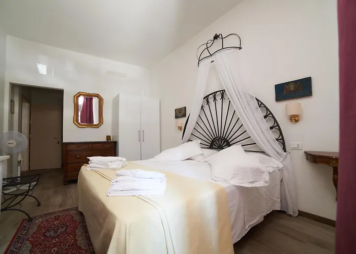 La Loggia Del Castello Bed and breakfast