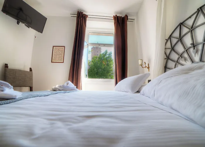 La Loggia Del Castello Bed and breakfast