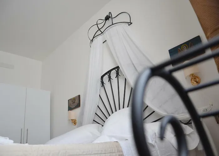 La Loggia Del Castello 住宿加早餐酒店 特伦托